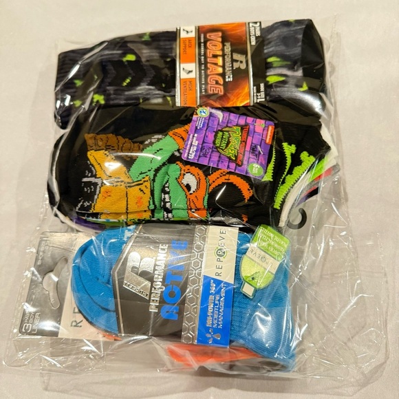 Assortment of boys socks, 11 pairs, Multicolour, Shoe Sz 3-9 - Picture 11 of 11